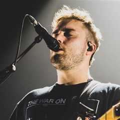 Sam Fender & Olivia Dean’s ‘Rein Me In’ Rules U.K. Singles Chart for Seventh Week