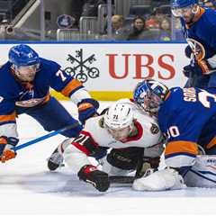 Islanders on brink of full collapse after suffering catastrophic loss to Senators