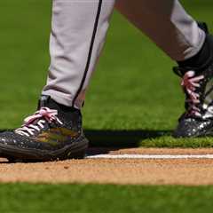 Diamondbacks pitcher Brandon Pfaadt sports pink laces during start to help gender reveal for brother