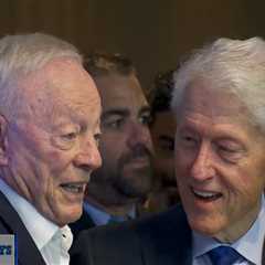 Bill Clinton crashes Cowboys’ pre-draft press conference — as Jerry Jones nearly falls off stage