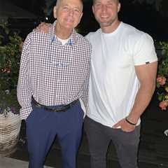 Tim Tebow’s dad, Bob, dead at 78 — QB shares touching post