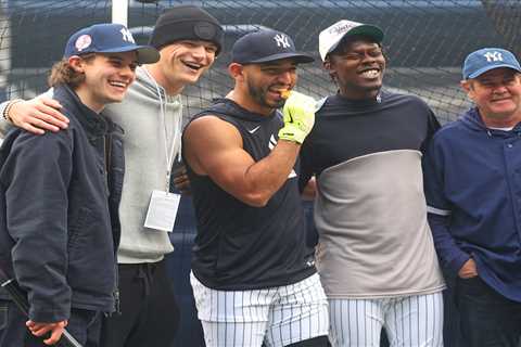 Why Vikings QB J.J. McCarthy made an appearance at Yankees’ home opener