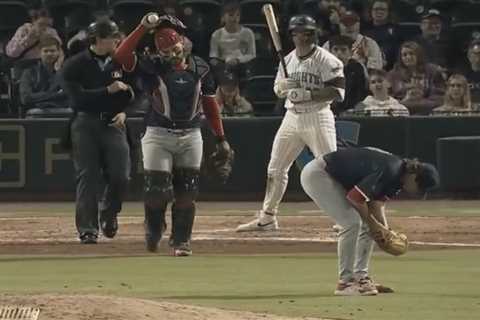 Pitcher attempting MLB comeback leaves 2026 debut after three pitches with heartbreaking injury