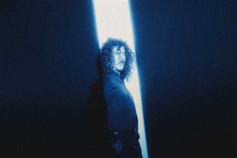 With North America and Europe Tour Dates to Come, Keli Holiday Has ‘Hunkered Down’ With His..