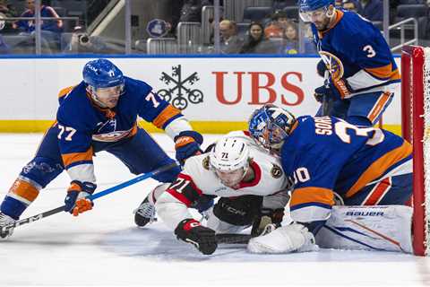 Islanders on brink of full collapse after suffering catastrophic loss to Senators
