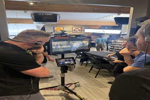 Matthew Stafford needles traitorous ‘Aunt Amy’ in hilarious new Topps ad