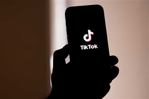 UMG Sues Quince Over Sabrina Carpenter, Olivia Dean Songs in TikTok Posts: ‘Rampant and Brazen’