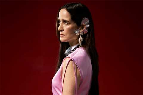 How Julieta Venegas’ Music Helped Producer Tainy ‘Understand Myself Better’ — And Led to Their..