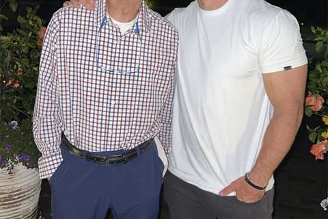 Tim Tebow’s dad, Bob, dead at 78 — QB shares touching post