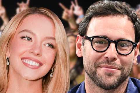Sydney Sweeney Sits on Scooter Braun's Shoulders During Stagecoach
