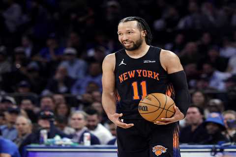 Jalen Brunson’s 39-point Game 5 propels Knicks into series lead over Hawks
