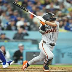 Giants devastate Dodgers with inside-the-park home run