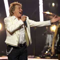 Here’s Where to Watch ‘Forever Young: A Grammy Salute to Rod Stewart Live’ Online