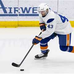 Islanders sign speedster Liam Foudy to two-way contract extension