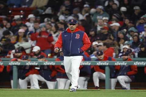 If the Mets do make a manager change, don’t expect Alex Cora to walk through those doors