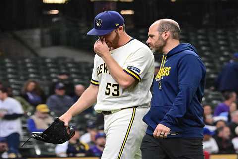 Brewers ace Brandon Woodruff exits start early in latest injury concern: ‘Felt kind of dead’