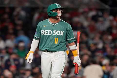 Red Sox players turning against each other in ugly clubhouse war of words