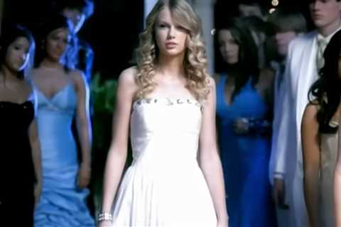 Prom Season Is Here! Pick Your Favorite Taylor Songs And Get Your PERFECT Prom Dress Color