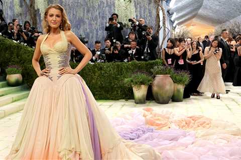 Blake Lively Arrives To Met Gala After Settling Justin Baldoni Legal Battle