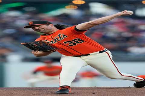 Devers begins to heat up as Giants start series vs. Pirates on strong note