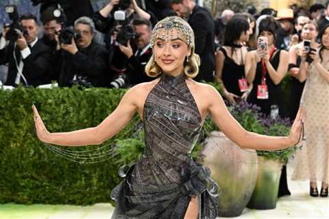 From ‘Espresso’ to ‘Manchild,’ Which of Sabrina Carpenter’s Biggest Hits Is Your Favorite? Vote!