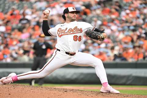 Orioles pitcher delivers ‘most creative’ gender reveal during broadcast in sweet Mother’s Day moment