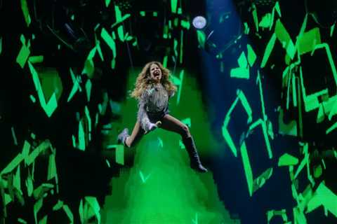 The 10 Best Performances at Tecate Emblema 2026, Ranked: Gloria Trevi, Jonas Brothers, Louis..