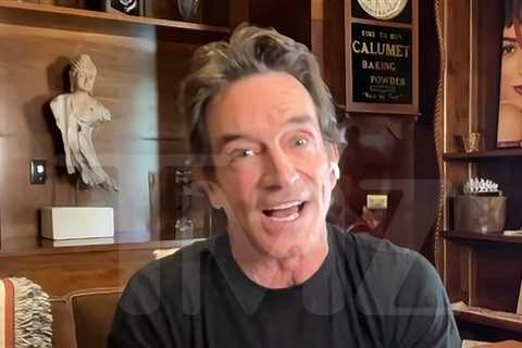 Jeff Probst Explains Live Spoiler On 'Survivor 50' Finale