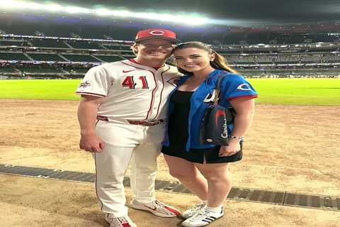 Reds All-Star Andrew Abbott gets engaged to Cincinnati TV anchor Lindsay Stone