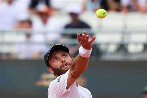 Corentin Moutet vs. Vit Kopriva prediction: French Open odds, picks, prediction