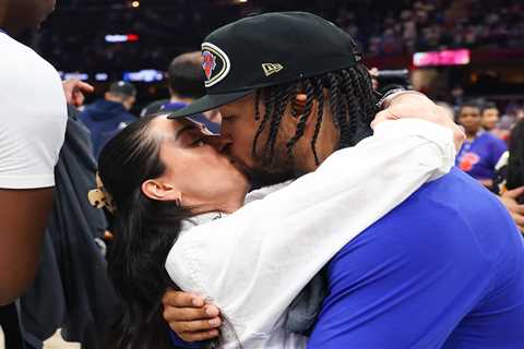Jalen Brunson, wife Ali share a kiss after winning Eastern Conference finals MVP
