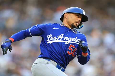 Slumping Mookie Betts moved to cleanup in Dodgers’ lineup