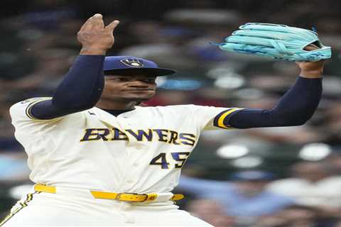 Brewers’ Abner Uribe celebrates with wild ‘suck it’ chop at Cardinals — but manager was..