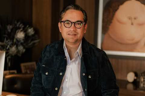 Carín León’s Manager Jorge Juárez on the ‘Significant Cultural Moment’ of History-Making..