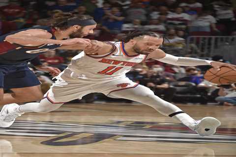 Spurs fans celebrate Game 6 win with a Knicks warning: ‘We want Brunson’