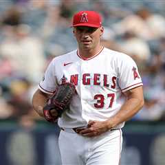 Angels pitcher Brent Suter, Rays players ejected for bizarre national anthem standoff