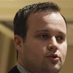 '19 Kids and Counting' Star Josh Duggar Transferred to Federal Medical Center