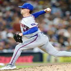 Austin Warren allows costly homer in rare bullpen hiccup as Mets fall to Padres