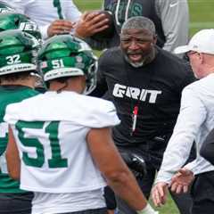 What the Jets risk in looking past this season to the 2027 draft