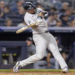 Knicks’ Jalen Brunson, Josh Hart watch Yankees put on power show in dominant win over White Sox
