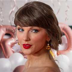 Taylor Swift Bachelorette Party Buzz Grows in Rhode Island as Girlfriends Arrive