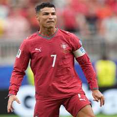 Cristiano Ronaldo cuts off Lionel Messi question in tense World Cup moment