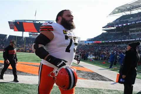 Joel Bitonio retires at 34 after spending entire career with Browns