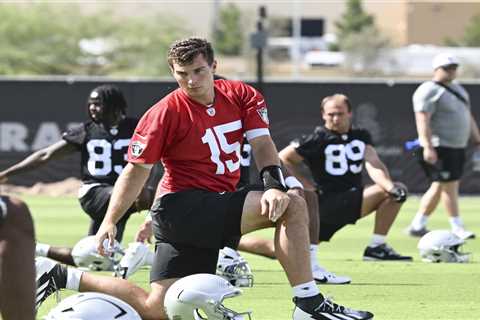Raiders making Fernando Mendoza earn every rep despite impressive start