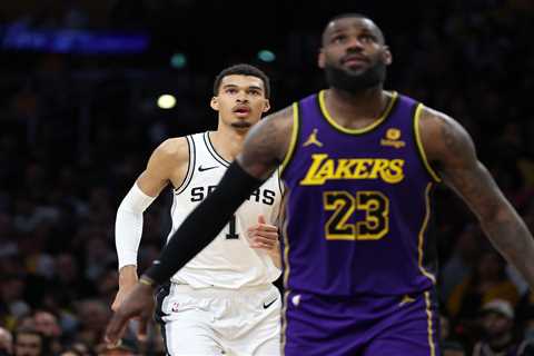 LeBron explains why San Antonio is great basketball city — and it’s not a compliment