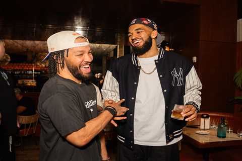 Inside look at Knicks celebrating championship at private Manhattan club