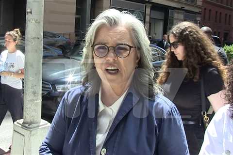 Rosie O'Donnell Calls Trump's UFC Fans Racist, Homophobic, and Un-American