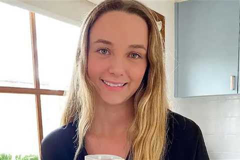 Influencer Stacey Hatfield Allegedly Refused Ambulance, Bled Out After Home Birth