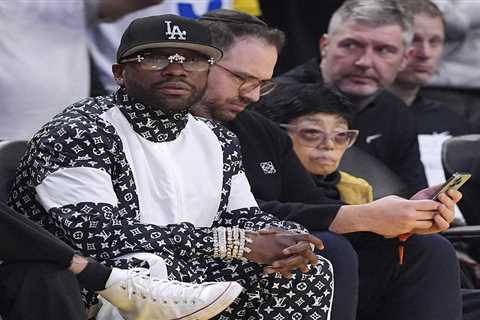 Floyd Mayweather facing felony charges for allegedly using bad check to buy $200,000 watch