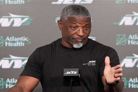 Aaron Glenn plans to ‘create competition’ to fill Jets’ backup QB spot
